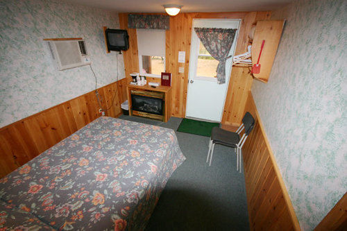 Spectacle Lake Lodge Bancroft Exterior photo