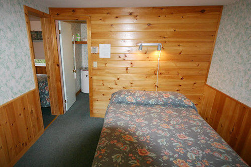 Spectacle Lake Lodge Bancroft Exterior photo