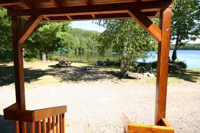 Spectacle Lake Lodge Bancroft Exterior photo