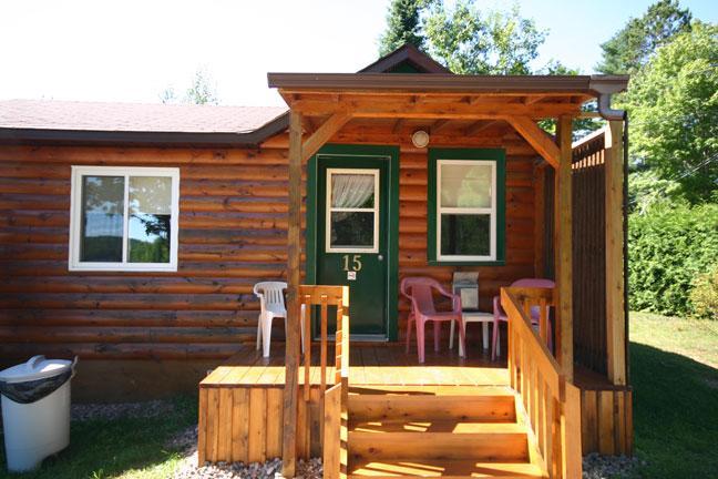 Spectacle Lake Lodge Bancroft Exterior photo
